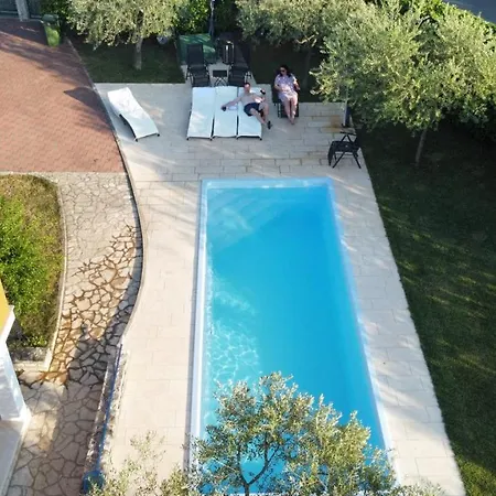Apartman Majda