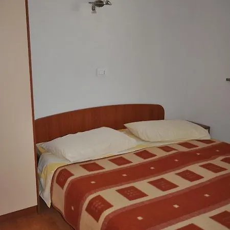 Apartman Majda *